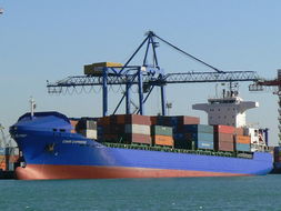 廣州市船誠(chéng)內(nèi)貿(mào)集裝箱海運(yùn)代理公司 專業(yè)服務(wù)助力國(guó)內(nèi)貿(mào)易物流